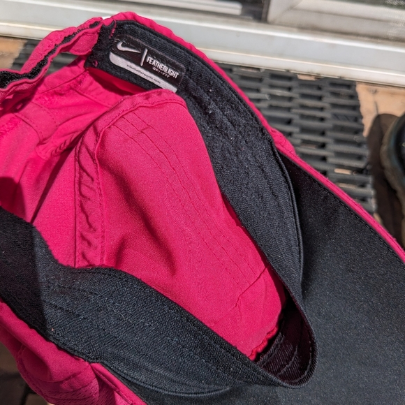 Nike hat - Picture 2 of 5